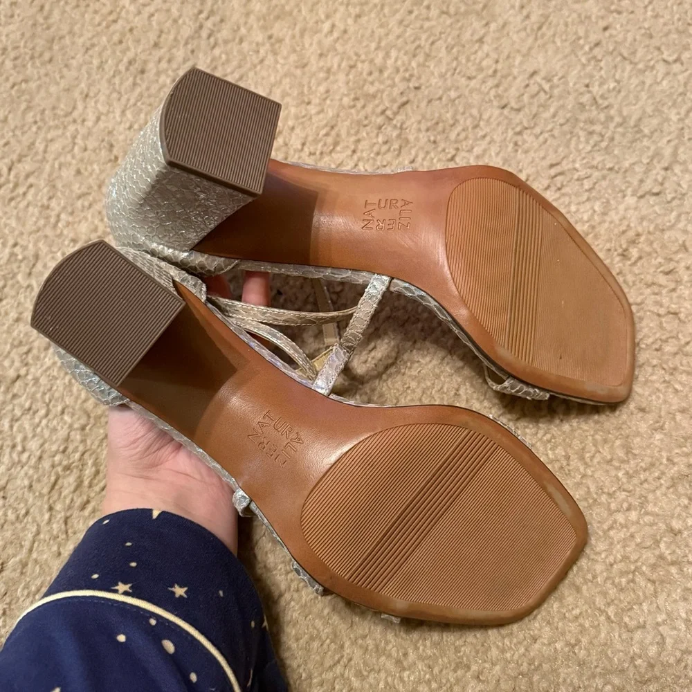 Naturalizer Tiff Block Heels Comfort Sandals Size 10